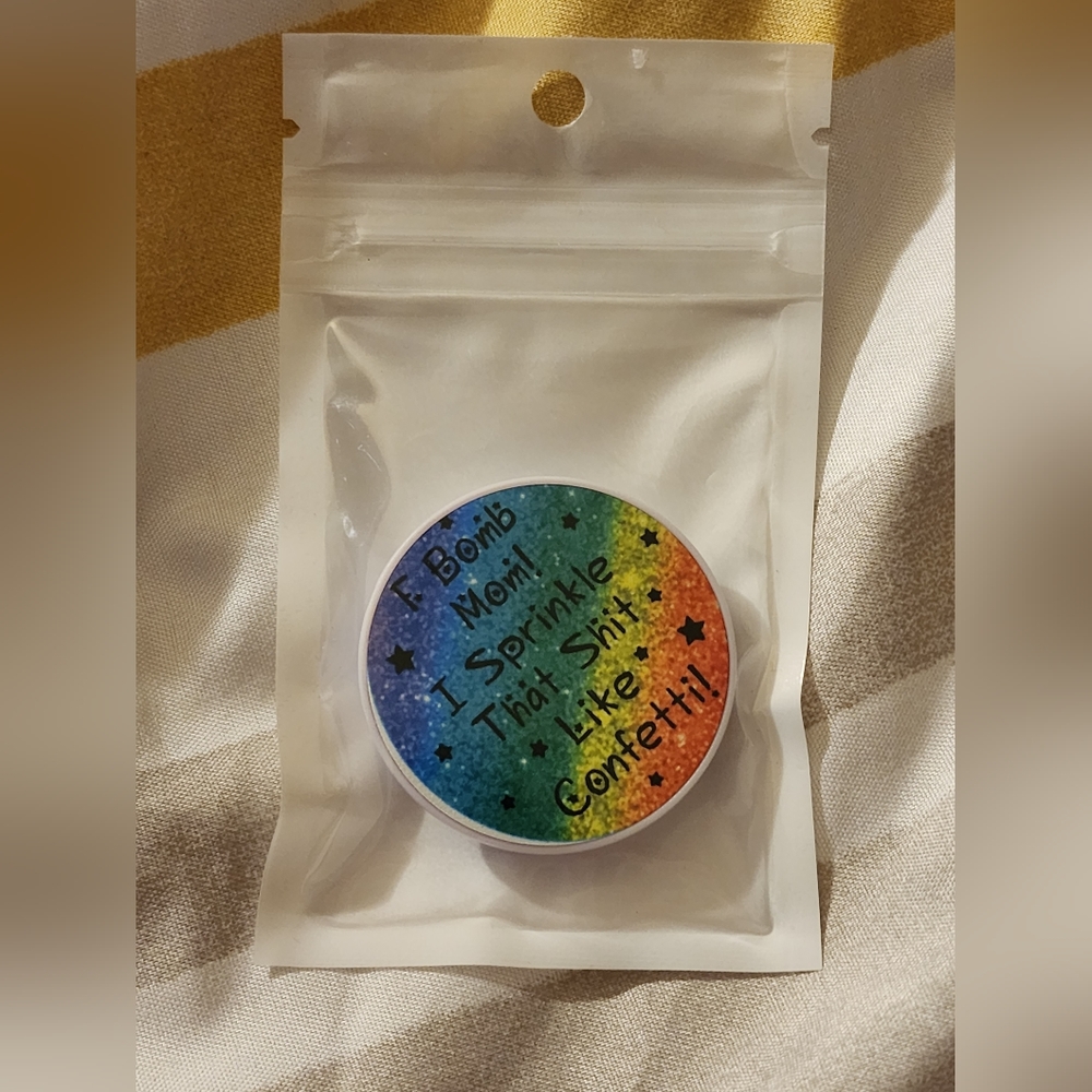 NWT Phone Grip
